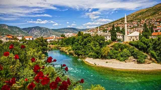 السياحة في البوسنه